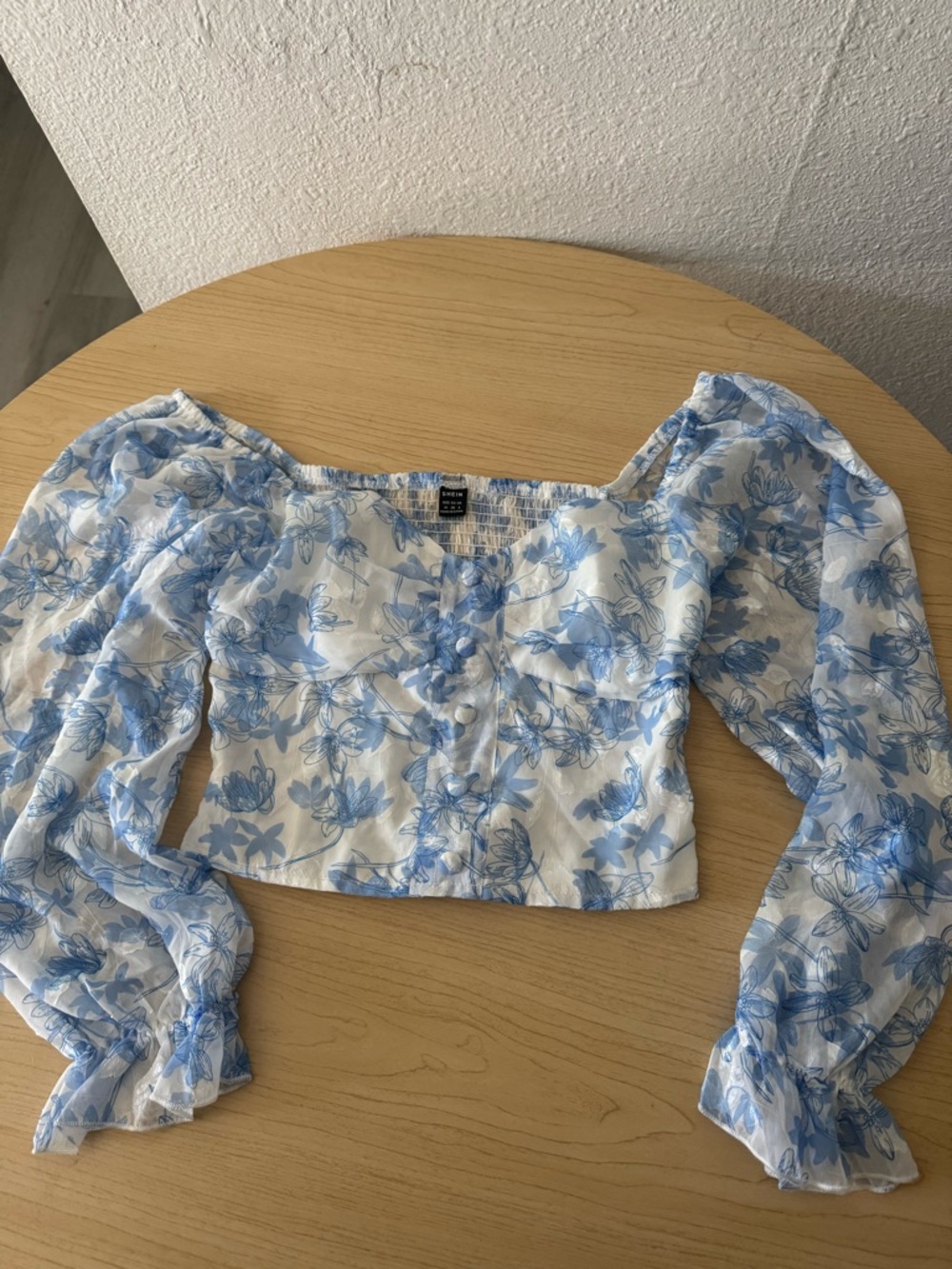 Blue Floral Puff-Sleeve Crop Top